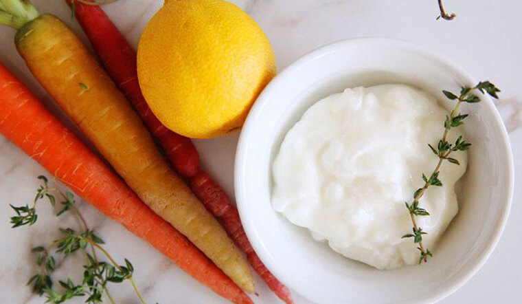 Mặt nạ từ cà rốt và sữa chua giúp cải thiện sắc tố nám rõ rệt