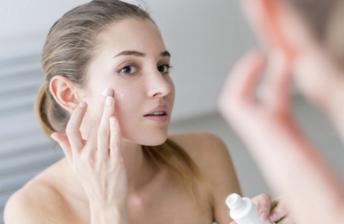 4 Cách chăm sóc da sau khi tẩy nốt ruồi: 7 Lưu ý quan trọng