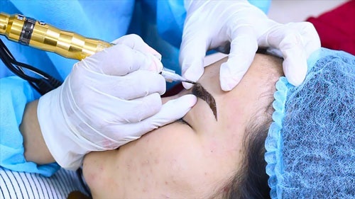 phun thêu thẩm mỹ