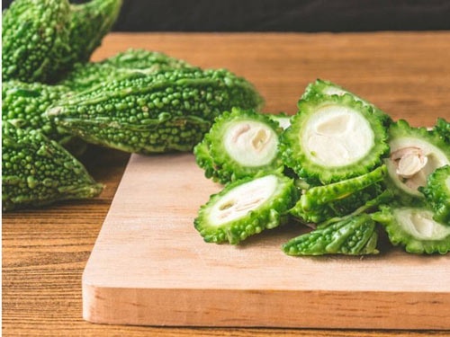 đắp mặt nạ bằng mướp đắng có tốt không