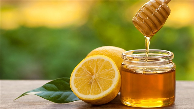 Hỗn hợp chanh, mật ong giúp bạn cải thiện tình trạng nám da mới xuất hiện