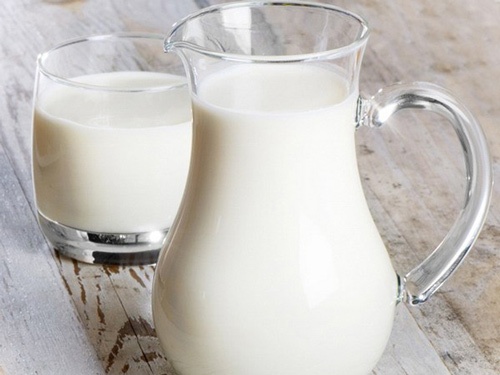 Trong sữa tươi nguyên chất chứa hàm lượng dinh dưỡng và calo vô vùng dồi dào