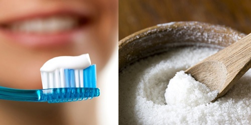 trị thâm môi bằng kem đánh răng và muối 
