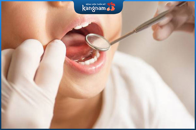 Cách làm trắng răng cho bé theo phương pháp nào cần thăm khám tại phòng nha