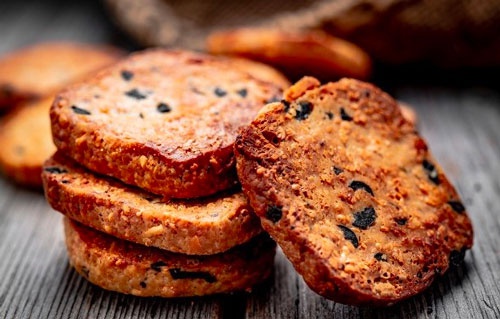 Sử dụng các loại bánh như yến mạch, gạo lứt để tránh gây tăng cân mất kiểm soát