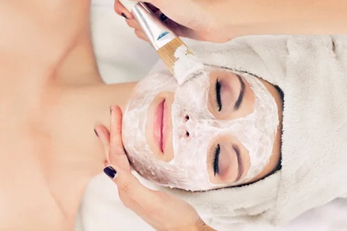 mặt nạ cám gạo bột nghệ