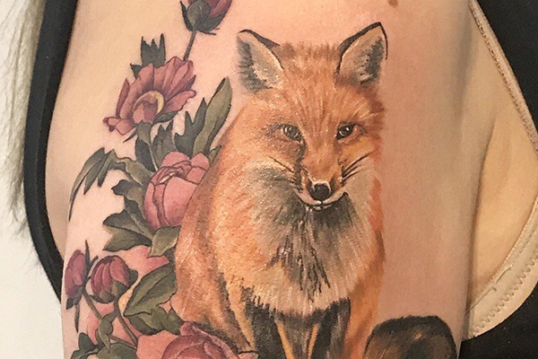 cáo và hoa tattoo ý nghĩa