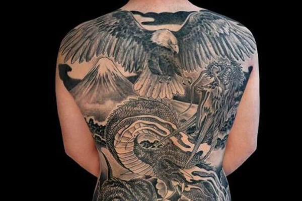 đại bàng và dragon tattoo ý nghĩa