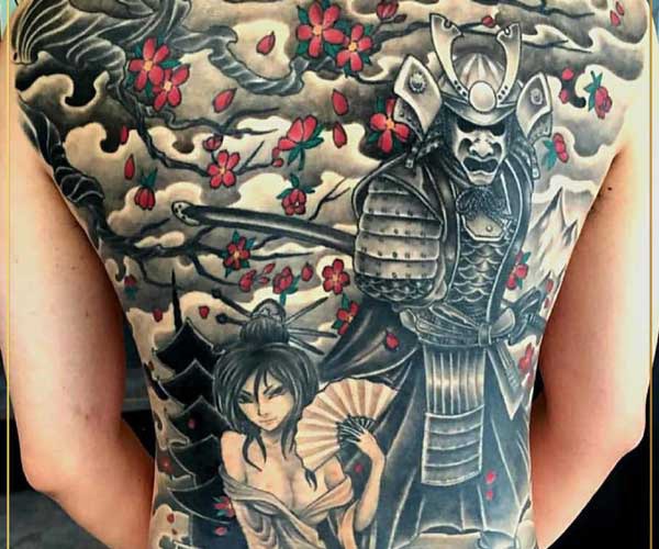 tattoo hình geisha cầm ô và samurai