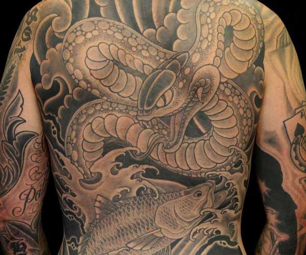 tattoo hình rắn yakuza