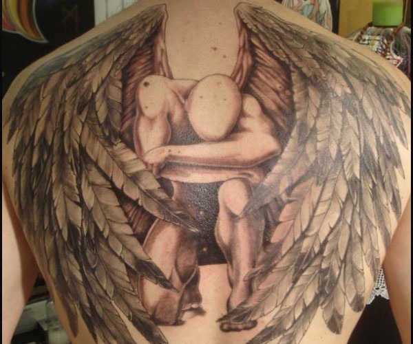 tattoo hình thiên thần khóc