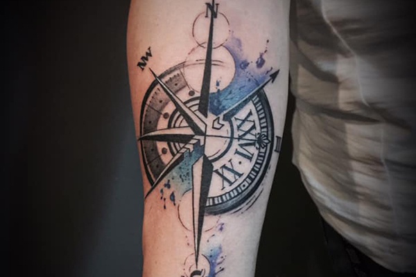 clock tattoo la bàn ý nghĩa