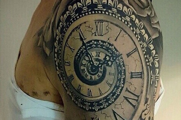 đồng hồ hoa văn tattoo