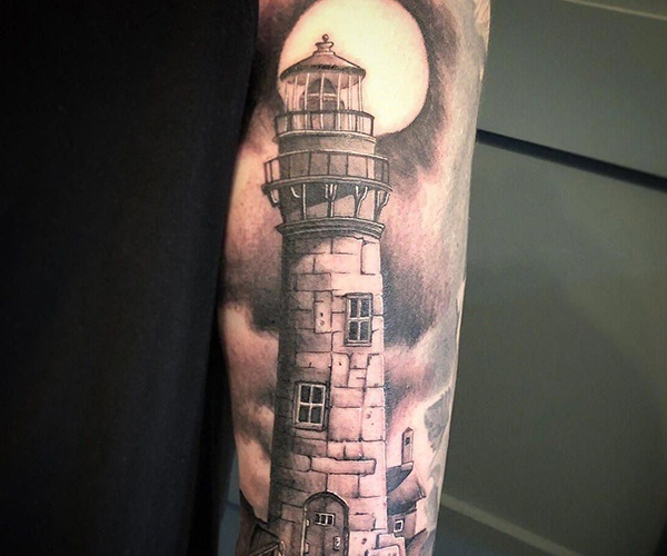 hải đăng mặt trăng tattoo xinh