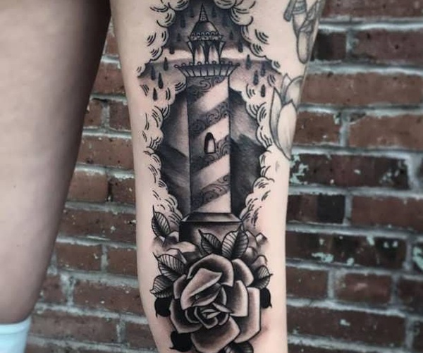 lighthouse and flower tattoo đẹp