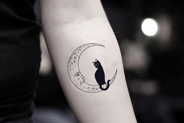 moon and cat tattoo ý nghĩa