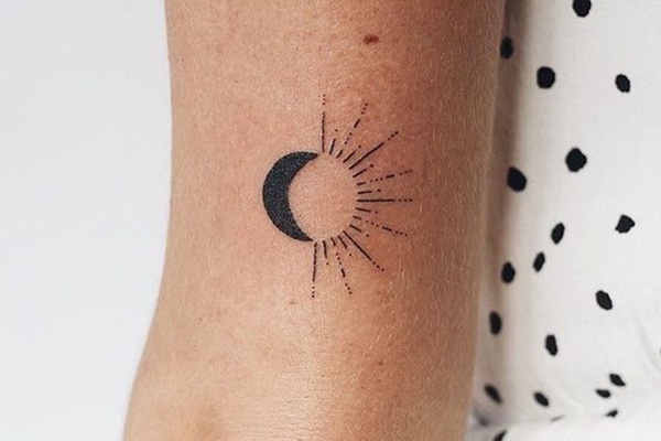 sun and moon tattoo xinh