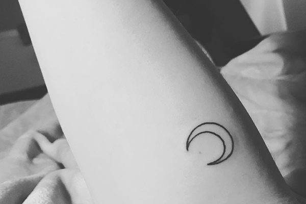 tattoo trăng khuyết ý nghĩa
