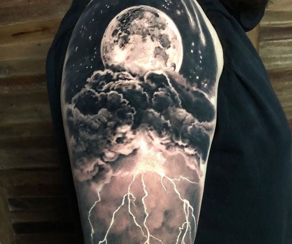 hình tattoo mây mưa bão