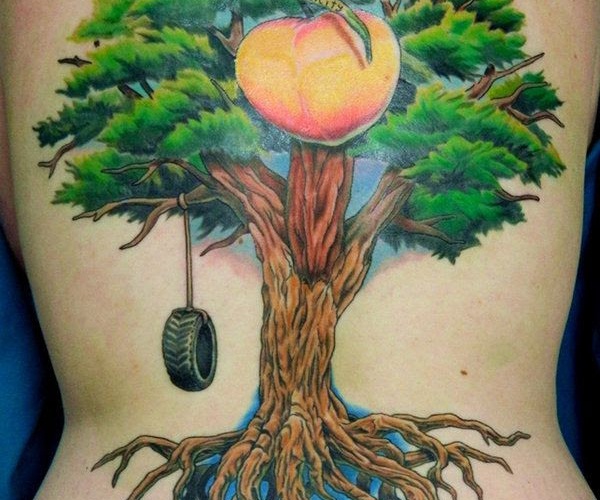 tattoo cây đào độc đáo