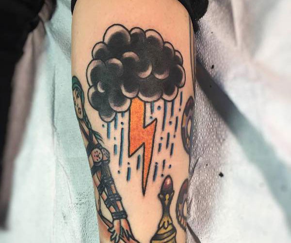 tattoo hình mây mưa bão