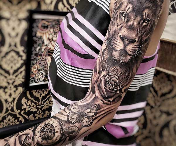 tattoo hình sư tử hoa hồng