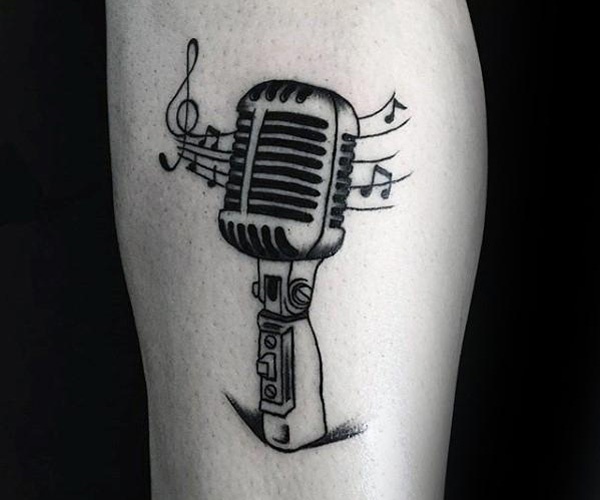 tattoo nốt nhạc microphone