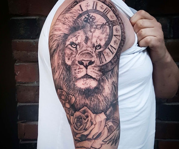 tattoo sư tử đồng hồ đẹp