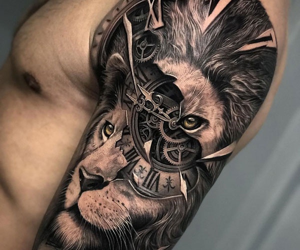 tattoo sư tử đồng hồ độc đáo