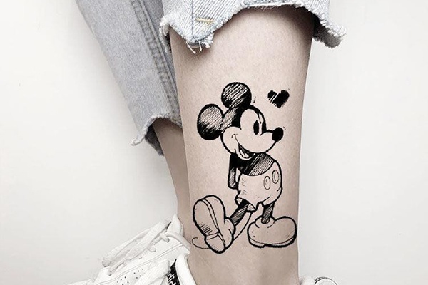 Mickey tattoo xinh