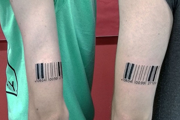 couple barcode tattoo đẹp