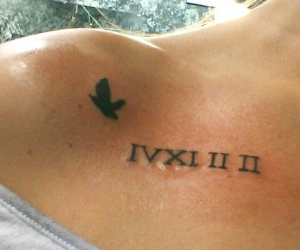 tattoo số la mã và chim mini
