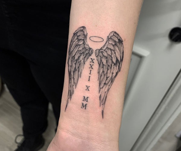 tattoo số la mã và thiên thần
