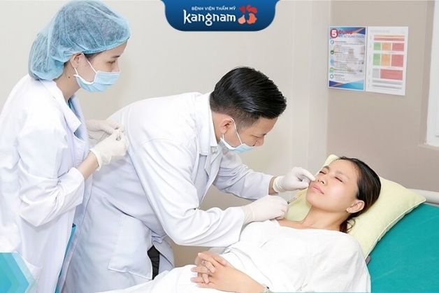 Chọn bác sĩ cấy botox giỏi