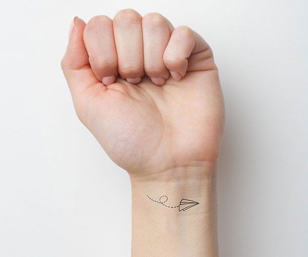 hình tattoo máy bay mini cute