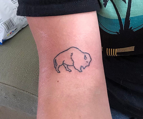mini buffalo tattoo đẹp