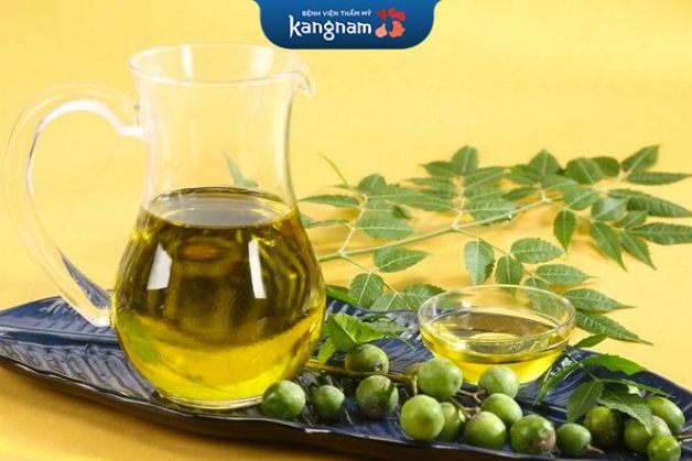 Cách điều trị mụn nhọt ở vùng kín bằng dầu neem