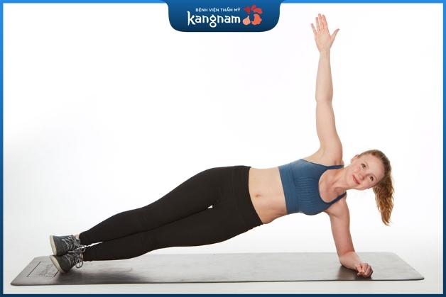Side Plank tập cơ bụng số 11 cho phái nữ