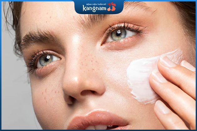 Sử dụng kem trị đồi mồi