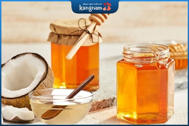 Cách điều trị nám tàn nhang bằng dầu dừa và mật ong