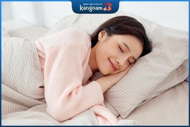 Ngủ sớm góp phần giúp dáng đẹp và cơ thể khỏe mạnh hơn