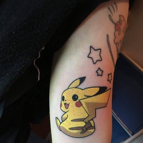 Hình xăm Pikachu ở tay