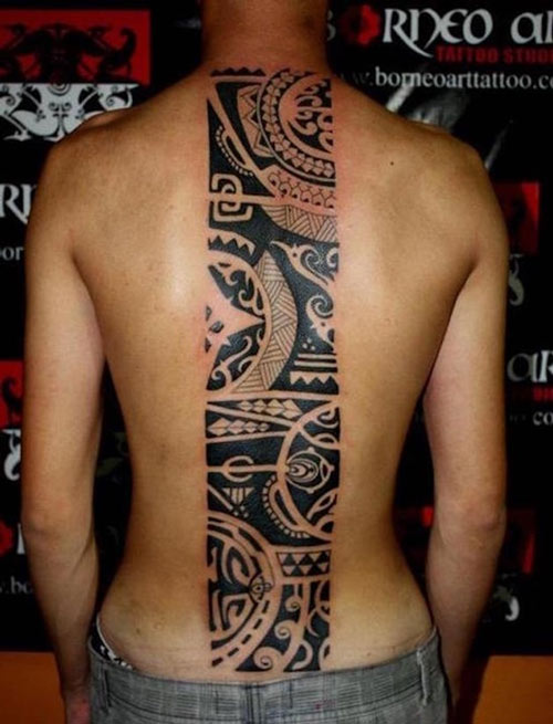 xăm hình maori trên lưng