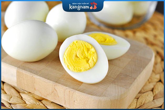 Sau cắt mí bạn cũng nên kiêng ăn trứng