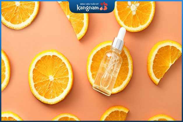 vitamin C ở dạng nước được bán nhiều trên thị trường 