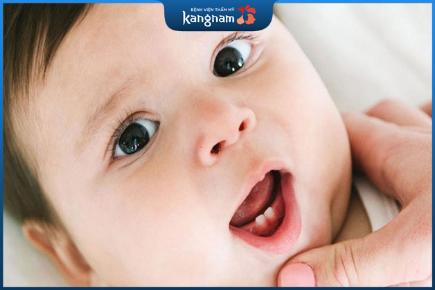 Trẻ mọc răng sớm nhất là tháng mấy, răng nào đầu tiên