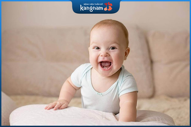 Trẻ mọc răng sớm nhất là mấy tháng không phải vấn đề quá lo lắng 