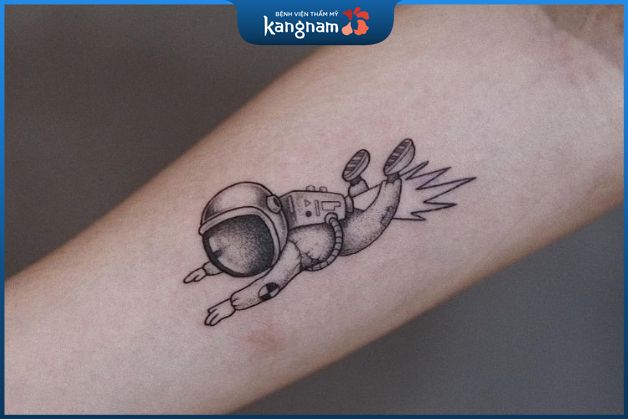 tattoo nhà du hành vũ trụ