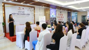 Bệnh viện Thẩm mỹ Kangnam ký kết hợp tác chiến lược cùng Salonzo: Nâng tầm nhan sắc Việt