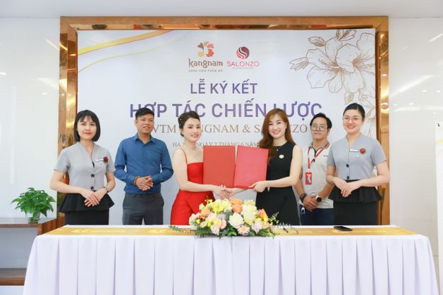 Sự hợp tác giữa Bệnh viện Thẩm mỹ Kangnam và Salonzo hứa hẹn sẽ mang lại trải nghiệm dịch vụ đẳng cấp cho những người yêu cái đẹp